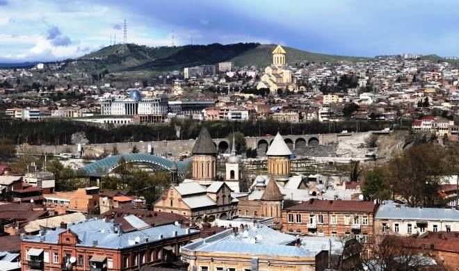 Tiflis 8 ölkədən gələnlərə karantin tətbiq edir