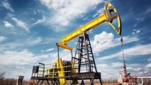 Azərbaycan neftinin qiyməti azalır