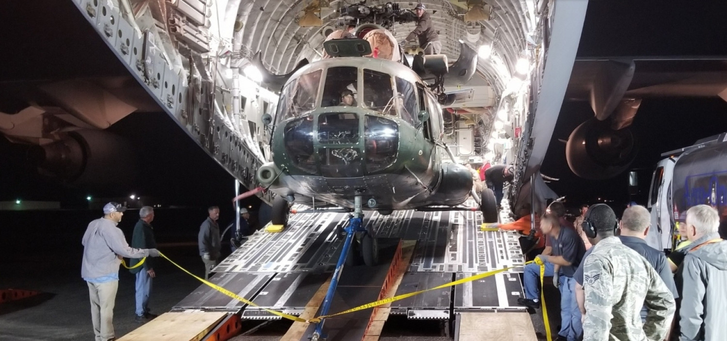 ABŞ-dan Ukraynaya dəstək: Helikopterlər təhvil verildi