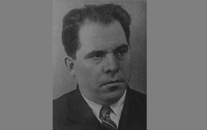 Stalini öz qərarından çəkindirən, Xruşovu hədələyən nazir – Arseni Zverev